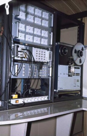 Fotografie: Sensortechnik, Bodenrinne, Bodendruck, Datenerfassung, Elektronik