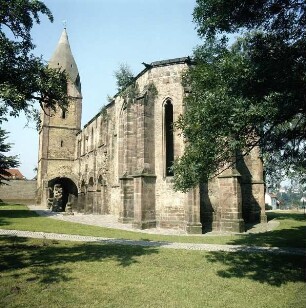 Schwalmstadt. Totenkirche (Ehemalige Pfarrkirche Sankt Martin). Ansicht der Ruine von Süd-Osten