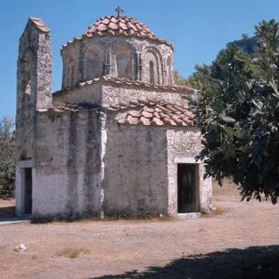 Rhodos, Kapelle Agios Nikolaos Foundoukli, am Osthang des Prof-Elias-Berges, Vier-Apsiden-Bau, 13. und 15. Jh. Di 4.9.79