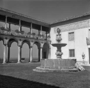 Museu Nacional de Machado de Castro & Antigo Paço Episcopal de Coimbra