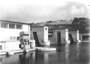 Krafthaus und Wehr Goßmannsdorf/Main