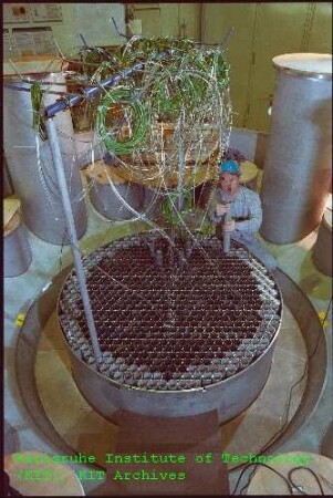 Bauteil für das Nachwärmeabfuhr-Experiment des Schnellen Natriumgekühlten Reaktor 2 (SNR 2)-Naturkonvektionsmodells (NEPTUN) der Hauptabteilung Ingenieurtechnik (HIT)