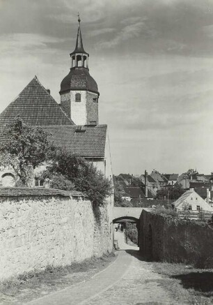 Rochlitz, Evangelische Sankt Petrikirche, Ansicht von Südwesten