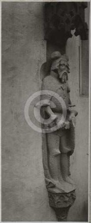Eckfigur am Rathausturm Jauer