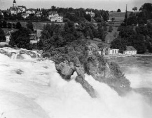 Rheinfall mit Schloss Laufen : Rheinfall mit Schloss Laufen