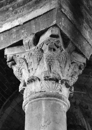 Verona. Kirche San Lorenzo (1001/1300). Inneres. Kapitell