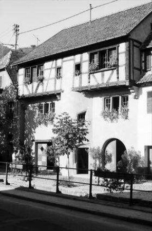 Rappoltsweiler, Ribeauvillé: altes Haus in der oberen Grand Rue
