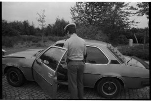 A 1: Raststätte "Buddikate" bei Todendorf: Verkehrskontrolle: Polizeiobermeister der Verkehrsüberwachungsbereitschaft