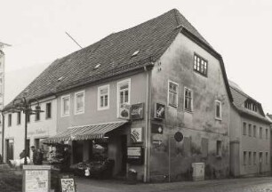 Radeberg, Wohnhaus : Radeberg. Wohnhaus mit Laden. Hauptstraße 7/Ecke Mittelstraße. Um 1820. Eckansicht