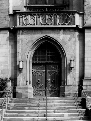 Ev. Dreikönigskirche (Kirche, ev.); Frankfurt, Dreikönigsstraße 32