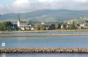Rheinfahrt: Ort, rechtsrheinisch