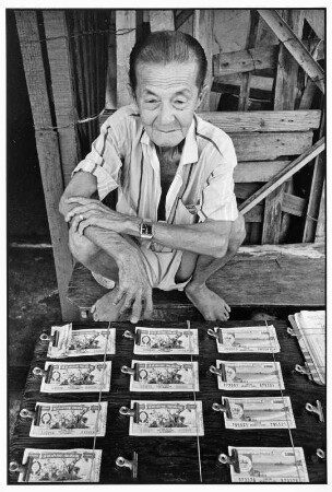 Hanoi. Losverkäufer