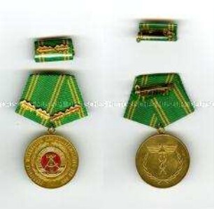 Medaille zum Ehrentitel "Verdienter Mitarbeiter der Zollverwaltung der DDR" mit Interimsspange