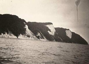 Insel Rügen. Kreideküste der Stubbenkammer, Kleine Stubbenkammer und Königsstuhl. Ansicht von der Ostsee