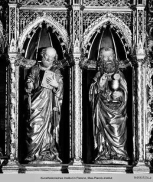 Schnitzaltar : Auferstandener Christus, Maria und Heilige