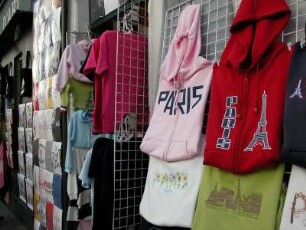 Paris Montmartre, Souvenirs für Touristen