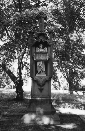 Sachgesamtheit Alter Friedhof; Gießen, Licher Straße, Licher Straße 4, Licher Straße 2