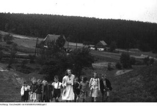 Altenberg, Zinnwald, Klügelhütte. Berliner Kinder zur Erholung auf der Hütte - Aktion der Volkssolidarität, um 1947