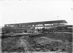 Güstrow. Versammlungs- und Ausstellungshalle (um 1935) während der Erbauung
