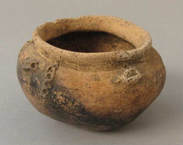 Clay vessel