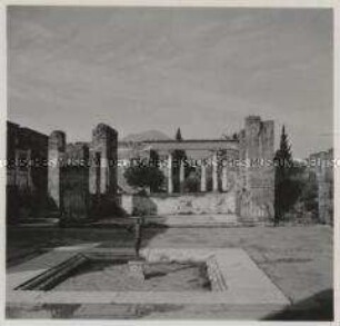 Pompeji, Casa del Fauno, Atrium, Statuette des tanzenden Fauns