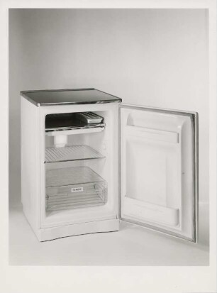 Kompressor-Kühlschrank "T 110" der G. Bauknecht GmbH