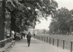 London. Hyde-Park gegen Marble Arch