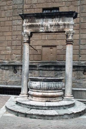 Brunnen