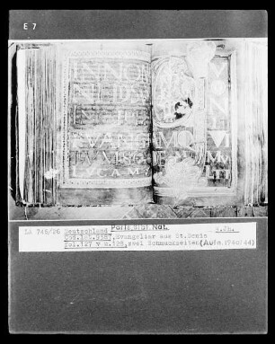 Evangeliar aus Saint-Denis — Evangeliar aus Saint-Denis, Folio 127 versoBuchseite