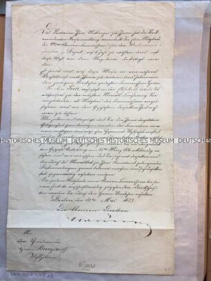Bestätigungsurkunde der Armen-Direktion Berlin über die Aufnahme des Schmiedemeisters Leopold Ernst Johann Burgdorf als Mitglied der 49. Armen-Kommission