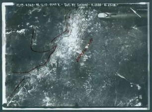 Foto der Unterstände und Gräben östlich des Monte Salarol (Luftbild)