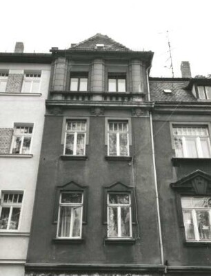 Wurzen. Hermann-Ilgen-Straße 10 (1910/1915). Seitenrisalit
