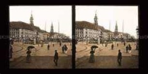 Belebte Straße am Neustädter Rathaus, Dresden