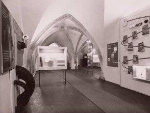 Pirna, sogenannte Marienkapelle, heute Teil des Stadtmuseums. Blick in den Ausstellungsraum