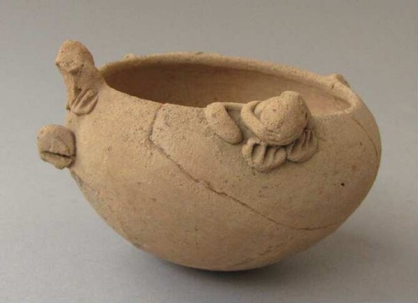 Clay vessel