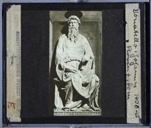 Donatello, Sitzfigur des Hl. Johannes : Johannes Evangelista