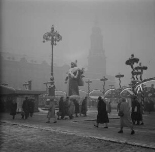 Dresden. Striezelmarkt auf dem Altmarkt