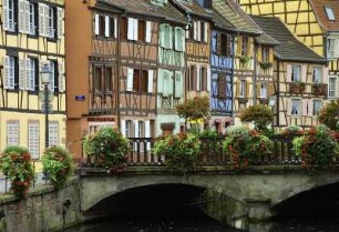 Frankreich. Alsace. Haut Rhin. Colmar. Altstadt. Petit Venice. Brücke