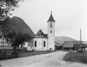 Ort mit Kirche St.-Michael