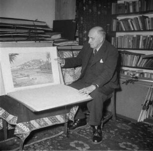 Marburg. Der Maler Prof. Ernst Vollbehr (1876-1960) in seinem Atelier