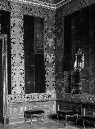 Residenzschloss Dresden, Paradeschlafzimmer : Dresden, Residenzschloss. Westflügel, Paradeschlafzimmer der Paraderäume, Raumecke