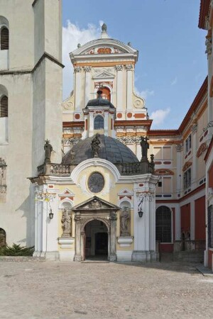 Katholische Kirche Mariä Himmelfahrt und Sankt Johannes der Täufer, Heinrichau, Polen