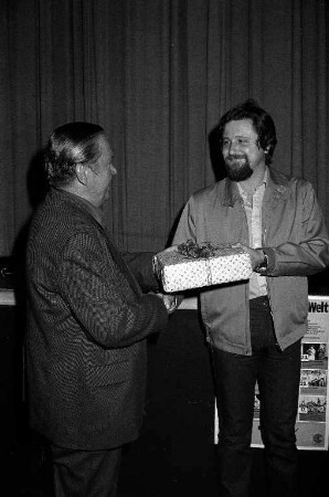 Ehrung des 200 000. Besuchers beim Kino "Kurbel"