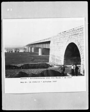Autobahnbrücke über die Mulde