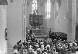 Chemnitz-Ebersdorf. Gottesdienst in der Stiftskirche Ebersdorf. Blick zum Chor