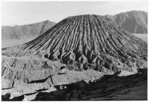 Nebenkrater des Bromo, Java (Indonesien)