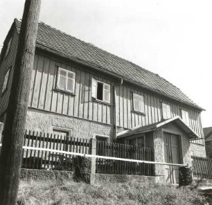 Dresden-Söbrigen, Elbweg 1. Wohnhaus (1801/1900). Straßenansicht