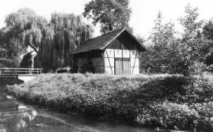 Waldhufen-Jänkendorf. Ehem. Schneidemühle im Park
