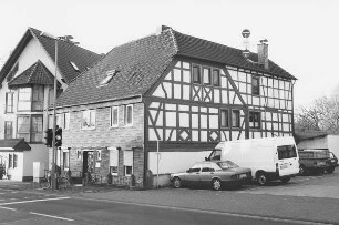 Erste Schule und Pfarrhaus (Wohnhaus, Fachwerk); Gelnhausen, Hanauer Landstraße 30