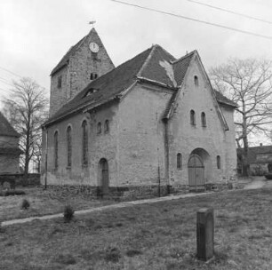 Bernbruch (Grimma-Bernbruch). Pfarrkirche (Baubeginn um 1200). Ansicht von Nordwest